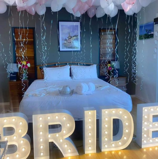 Bride To Be Room 35 X Helium Ceiling Ballons, 35 Air Filled Balloons, Bride 60cm Light Up Letters Or Bride Foil Balloons